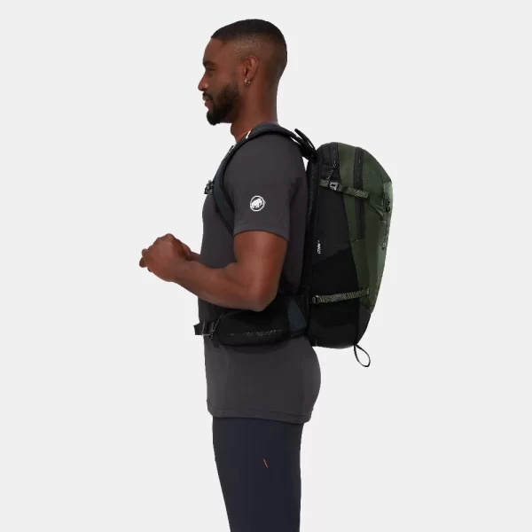 Mammut Lithium 15L Backpack - Woods / Black - Image 4