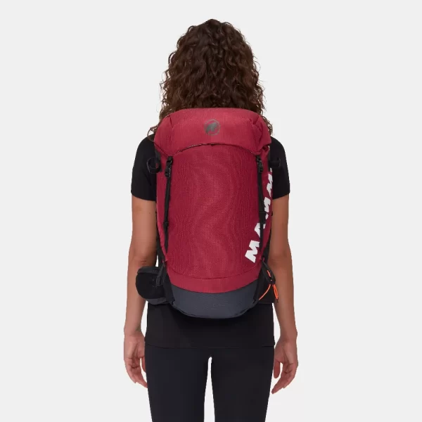 Mammut Women's Ducan 24L - Blood Red / Black - Image 3