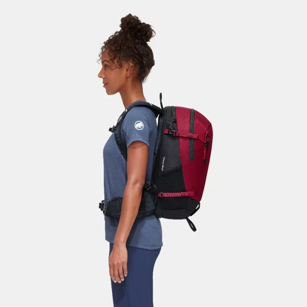 Mammut Women's Lithium 20L - Blood Red / Black - Image 5