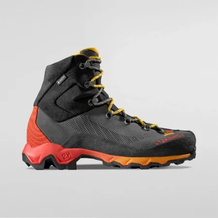 La Sportiva Men's Aequilibrium Trek GTX Boots - Carbon / Yellow